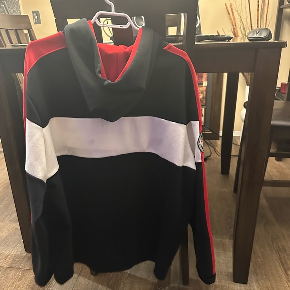 Polo xxl sweater. Brand new worn once . - Picture 2 of 4